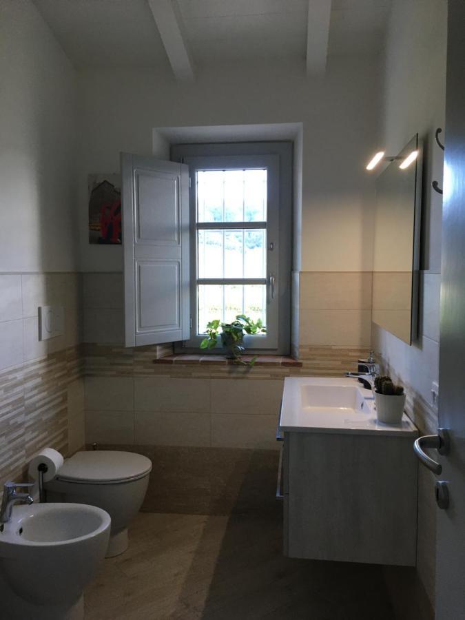 Rufus House Villa Mommio ภายนอก รูปภาพ